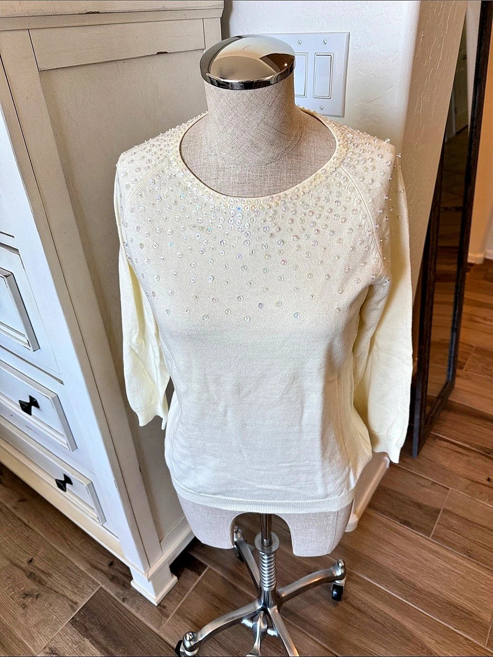 Vintage NWT GAP M Sequin Crew Neck Sweater